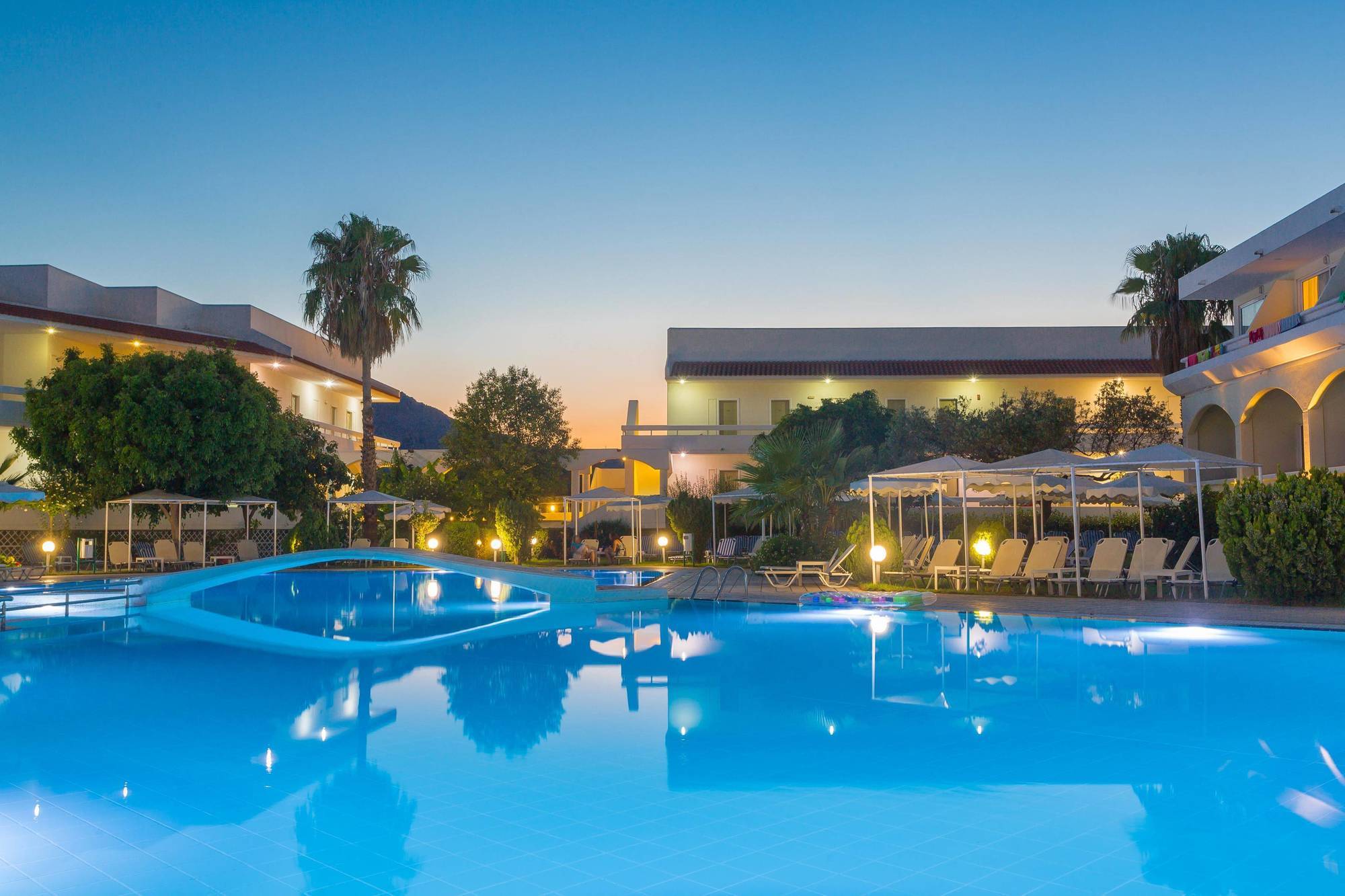 Hotel Niriides Beach Kolymbia Exterior foto