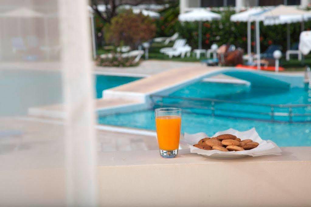 Hotel Niriides Beach Kolymbia Exterior foto